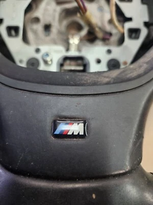 BMW M3 2009-2012 volante de cuero con controles OEM Foto 1 de 4