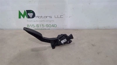 2017-2019 CHEVROLET COLORADO ACCELERATOR PEDAL 84317851 - Image 1 of 4