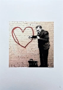 BANKSY - Peaceful hearts doctor - numbered 103/150, 50x70 cm (19,7x27,6 in) - Picture 1 of 5