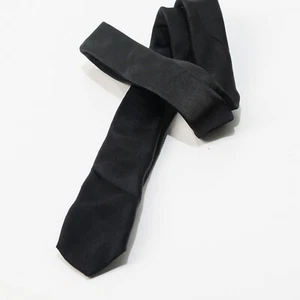 TIGER OF SWEDEN Silk Tie Super Skinny Solid Black Menswear Classic - Picture 1 of 3