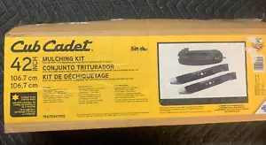 Cub Cadet primo equipaggiamento 42 pollici. Kit pacciamatura con lame 19A70041100 - Foto 1 di 3