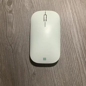 Microsoft Modern Mobile Wireless Ambidextrous Mouse for parts - Picture 1 of 3
