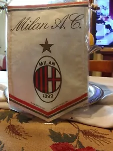 Gagliardetto Milan A.C. 1899. Prodotto da GUA-GIU desio (Mi) - Foto 1 di 2
