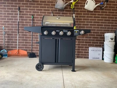 Barbecue 5 Burner with grill, Brand New with cover. - image 1 of 4
