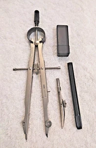 Vintage Drafting and Circle Compass - V 203 - Made in Germany - Foto 1 di 13