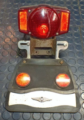 Luz trasera de freno Honda gl1000 Goldwing 1977 lámpara guardabarros soporte de matrícula Foto 1 de 4