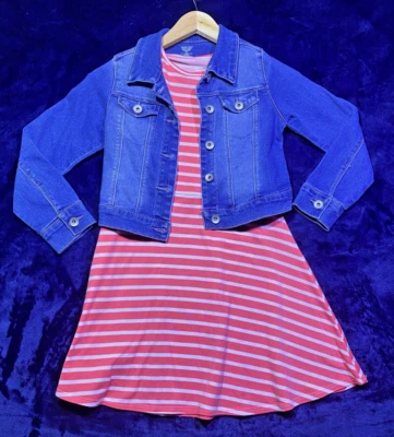 Chaqueta y vestido de mezclilla de 2 piezas para niña Member's Mark talla 7/8 rosa blanco envío y devolución gratuitos Foto 1 de 4