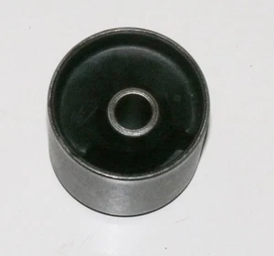 LEYLAND 245 BOCCOLA DI MONTAGGIO CABINA TRATTORE - Foto 1 di 1