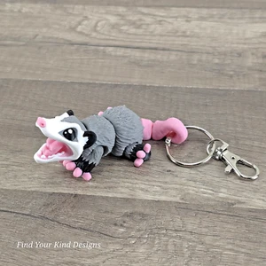 3D printed Mini Opossum Keychain articulated 4 in Flexi Fidget gift - Picture 1 of 5