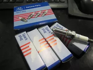 Spark Plugs Set HYUNDAI i20 08-12 i30 07-17 ix20 11-17 Veloster 1.4 1.6 Genuine - Picture 1 of 4