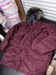 Vintage Jordan Retro 5 Burgundy Puffer Bomber Jacket Size XXL 2006 - Bild 1 von 9
