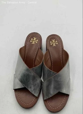 Sandalias Tory Burch para mujer de cuero plateado sin cordones de tacón ancho talla 8 Foto 1 de 4