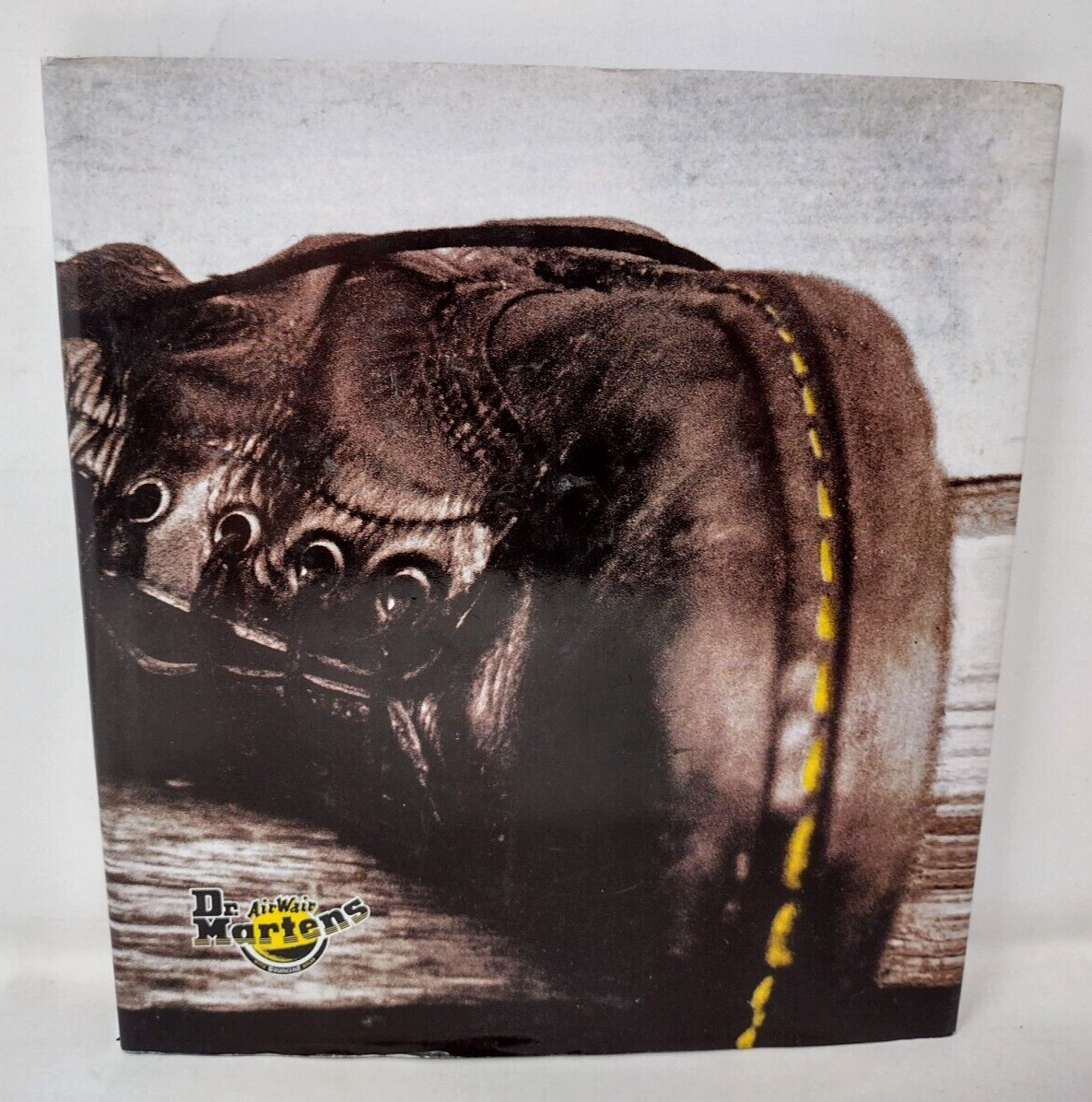 AirWair Dr.Martens ビジュアルブック il_1080xN.6354039289_68o7.jpg