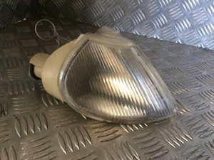 Clignotant avant droit - RENAULT Laguna I (1) phase 1 de 01/1994 à 04/1998 - Picture 1 of 3