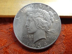 1934 United States Silver Peace Dollar $1 - No Reserve - Free S&H USA - Picture 1 of 2
