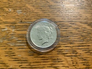 1923 PEACE SILVER DOLLAR  - Picture 1 of 3