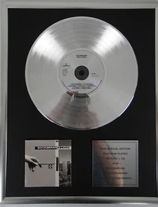 Scorpions Crazy World gerahmte Vinyl CD+12" Vinyl +goldene/platin Schallplatte - Picture 1 of 1