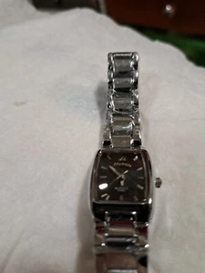 139 New Longbo Watch Silver Colored With A 8" Band That Still Has Plastic On It - Picture 1 of 6