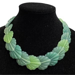 Green Lucite Leaf Necklace 1950's-60's 18" Nature Vintage MCM - Picture 1 of 14