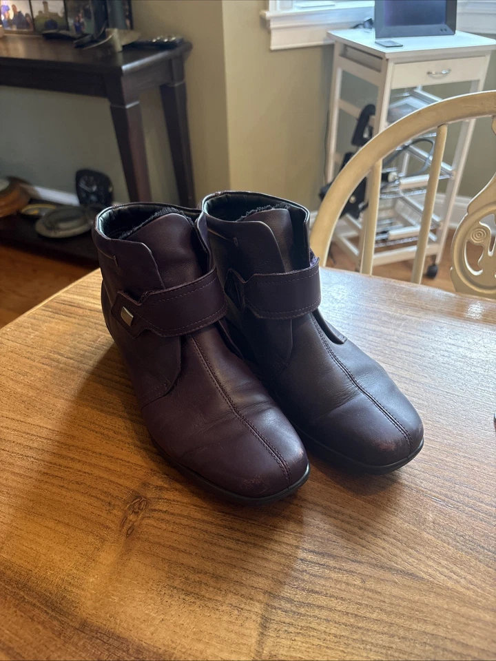 Hotter Boots Womens 8.5 Brown Deep Plum - Image 1 of 1