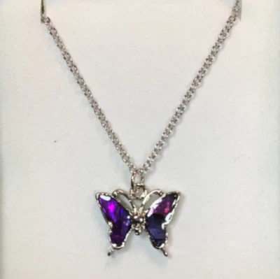 Cute Purple Butterfly Inlaid Paua Shell Pendant On A Chain - Reduced To Clear - Imagem 1 de 4