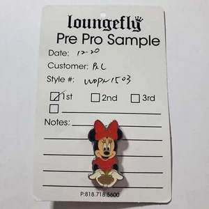Spilla Loungefly Pre Pro Campione Minnie Mouse Giornata della Terra - Foto 1 di 3
