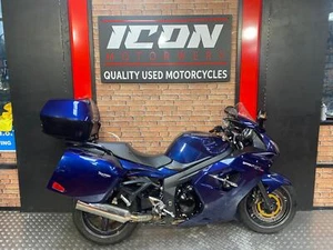 Triumph Sprint 1050 GT 2011 - Picture 1 of 20