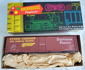 Roundhouse HO 50' Plug Door Hydra-Cushion Southern Pacific Box Car Kit-B54-2:39 - Picture 1 of 5