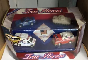 2001 Matchbox Collectibles Set VERI EROI 1:64 EMT vigili del fuoco polizia militare - Foto 1 di 5