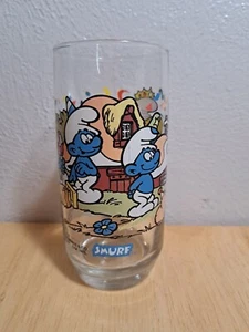 1983 Smurf & Smurfette Drinking Glass Peyo Wallace Berrie & Co - Picture 1 of 7