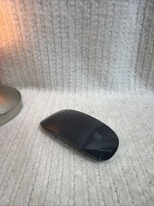 Apple Magic Mouse 2 - Black Multi-Touch Surface Model A1657 / No Cable  - Picture 1 of 8