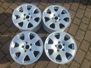 Llantas de aluminio originales Audi A4 8E0601025 7x15 ET39 5x112 - Imagen 1 de 10