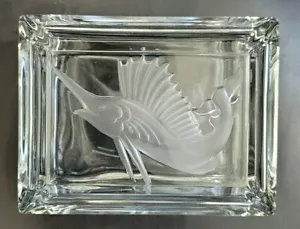 RARO VAL ST LAMBERT CRISTAL FACETADO JOYERÍA BARATIJA/CAJA DE CIGARRILLOS con PEZ ESPADA - Imagen 1 de 5
