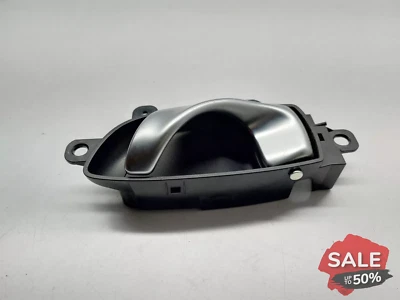 MANIJA PUERTA INTERIOR INFINITI Q50 LADO PASAJERO DELANTERO IZQUIERDO 2014 Foto 1 de 4