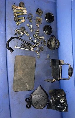 02-07 Yamaha Road star Warrior roadstar 1700 Silverado Misceláneo Soporte Tornillos Montaje Foto 1 de 4