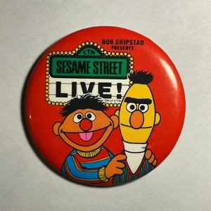 Sesame Street Live! Bert Ernie Bob Shipstad Vintage Pinback/Button/Badge 3.5" - Picture 1 of 3