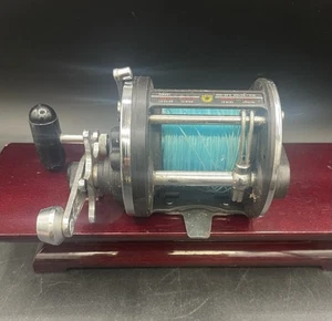 Mulinello a vento Daiwa Sealine 47SH livello salmone Giappone - Foto 1 di 6