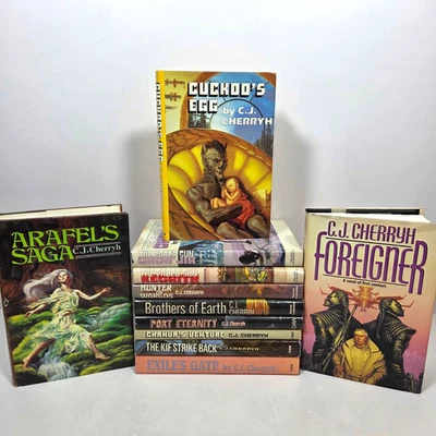 Vintage C J Cherryh HC DJ BCE Lot of 11 SciFi Fantasy Mostly BCE 70s 80s Foto 1 de 4