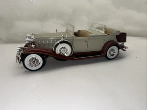 Anson 1932 Cadillac Phaelon V16 Tan / Brown Diecast Car 1:32 Scale - Picture 1 of 13