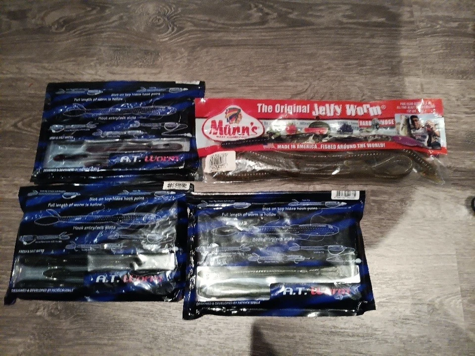 3 Pack Sebile A.T. Worms und 1 Pack Mann´s Jelly Worm /XXL Wurm/aus Nachlaß - Bild 1 von 1