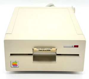Apple External 5.25” Floppy Disk Drive A9M0107 II II+ IIc IIe IIgs 2E Mac TESTED - Picture 1 of 2