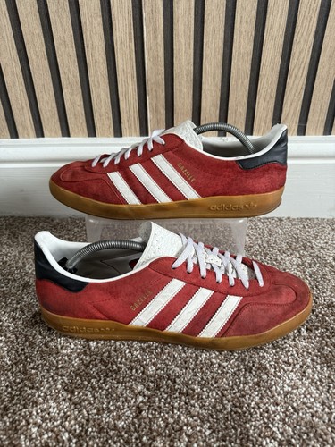 Scarpe da ginnastica Adidas Originals Gazelle Scarlett rosse bianche taglia 10 UK suola gomma