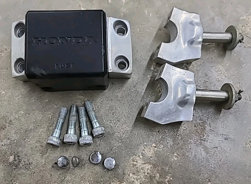 1985-1986 Honda Shadow VT1100C OEM Handlebar Risers & Fuse Cover - Image 1 of 4