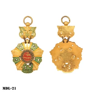 Miniature Medal ~ Republic of Vietnam RVN National Order ~ No Ribbon ~ NS Meyer - Picture 1 of 3