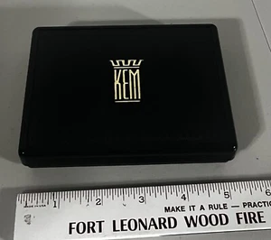 Vintage KEM Kunststoff Spielkartenetui mit 2 Trump Brand Decks Segelschiffe - Bild 1 von 7