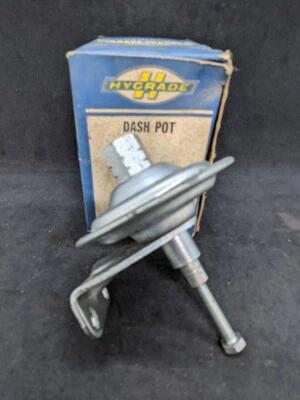 NORS 1958 - 59 PONTIAC THROTTTLE RETURN CHECK ROCHESTER 汽化器 DASHPOT — 第 1/4 张图片