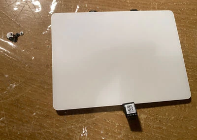 TRACKPAD TOUCHPAD KABEL CABLE SCHRAUBEN SCREWS FÜR APPLE MACBOOK A1342 13" WEISS - Bild 1 von 2