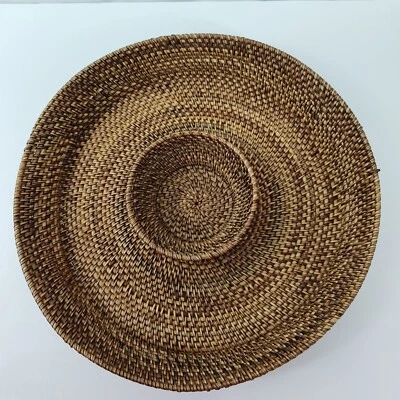 Large Rattan Wicker Woven Chip And Dip Tray 13 In. Round Brown - Image 1 of 4
