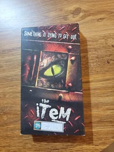 The Item Horror Cult VHS In Original Box Dawn Marie Velasquez Dan Clark 2001 - Picture 1 of 14