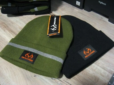 2 Realtree Brand Knit Caps Green & Black Men's Beanie Hunting Hats OSFM - Image 1 of 4
